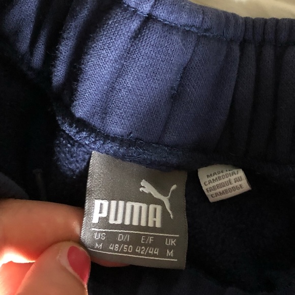 Original PUMA sweatpants M - Picture 3 of 3